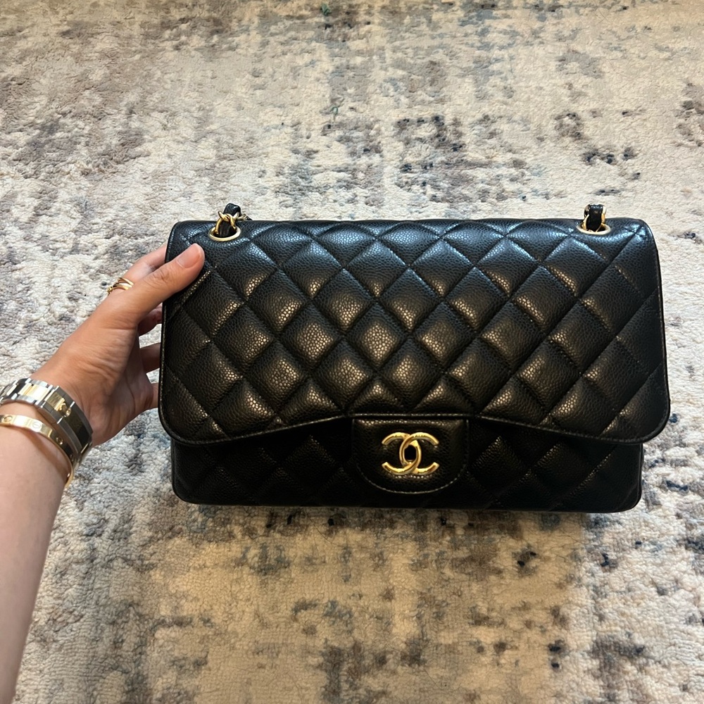 Chanel Jumbo classic flap in caviar with gold hardware